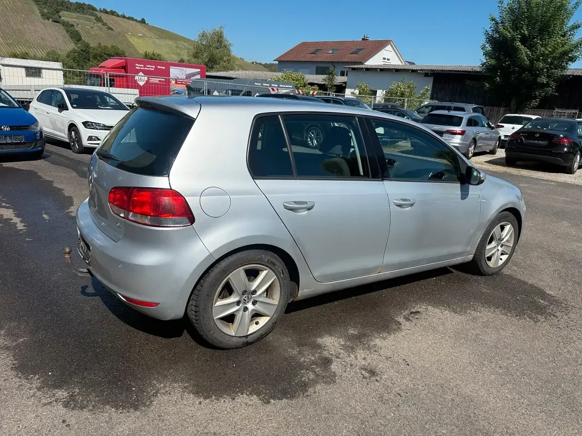 Gebraucht VW Golf VI Comfortline 110 PS (80 kW) 2009 Silber Kleinwagen