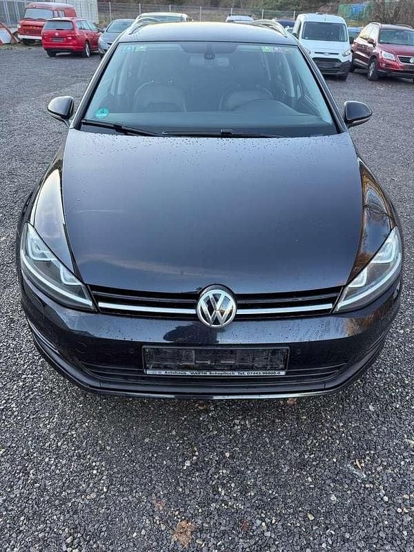 Deep black perleffekt Gebraucht 2014 VW Golf VII Comfortline Kombi | 4.500 € (Superpreis) - Bild 1/4