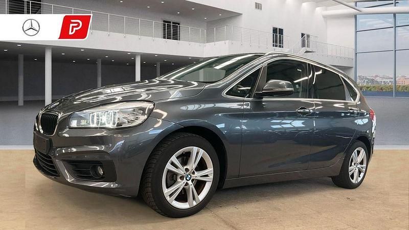 Grau Gebraucht 2015 BMW 218 Advantage Kombi | 11.990 € (Fairer Preis) - Bild 1/4