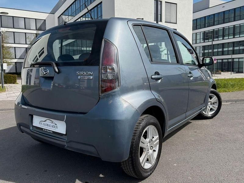 Gebraucht Daihatsu Sirion 91 PS (66 kW) 2008 Grau Kleinwagen