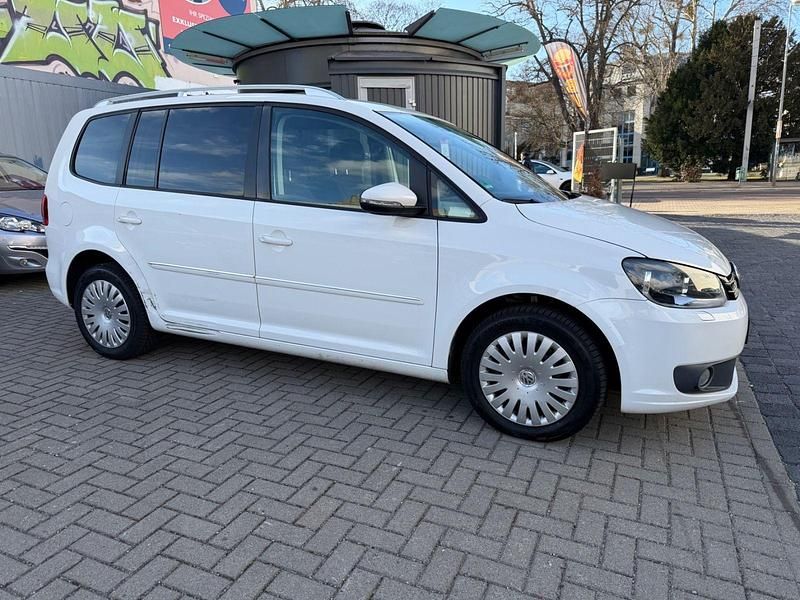 Gebraucht VW Touran Highline 140 PS (102 kW) 2012 Weiß Van / Kleinbus