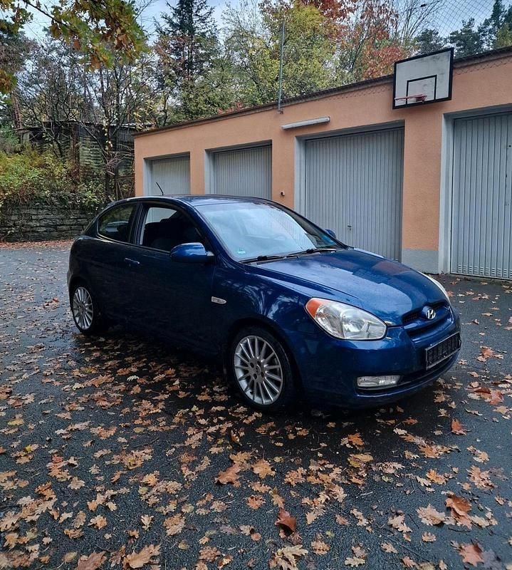 Blau Gebraucht 2007 Hyundai Accent Kleinwagen | 400 € (Superpreis) - Bild 1/4