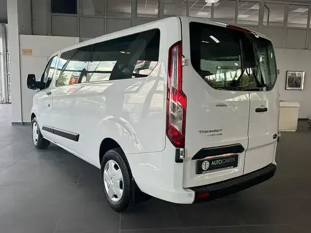 Gebraucht Ford Transit Custom 135 PS (99 kW) 2020 Frozen white Van / Kleinbus