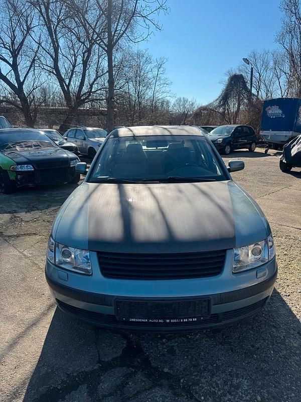 Gebraucht VW Passat 150 PS (110 kW) 1998 Grün Limousine