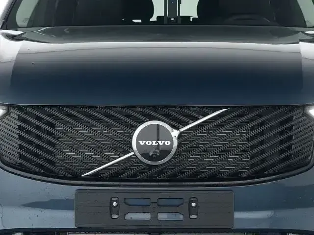 Gebraucht Volvo XC90 Plus 310 PS (228 kW) 2025 Denim blue / metallic (metallic) SUV
