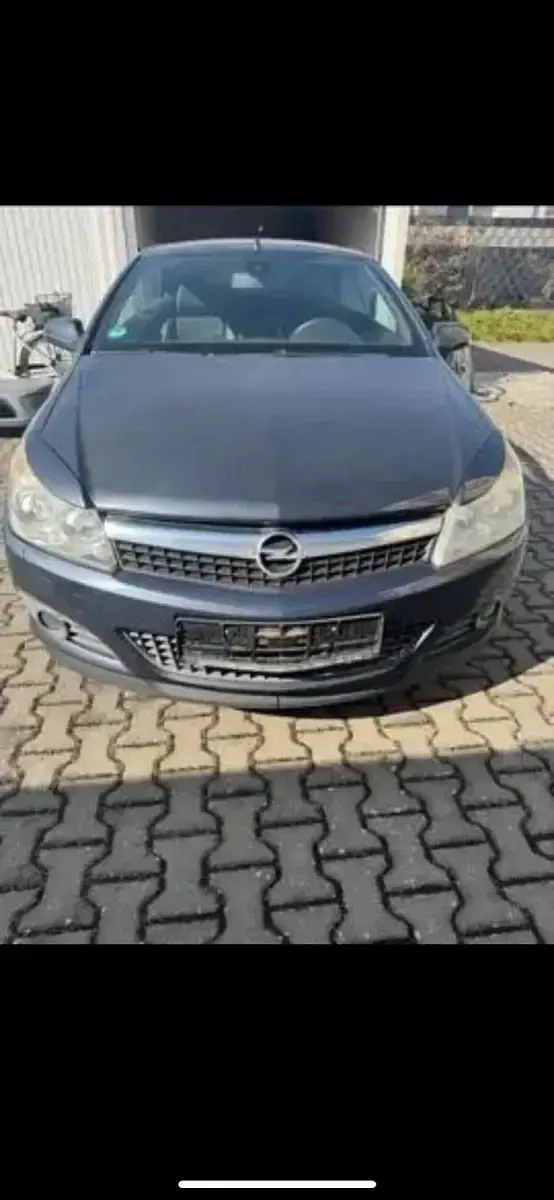 Gebraucht Opel Astra Cabriolet 116 PS (85 kW) 2008 Blau Cabrio
