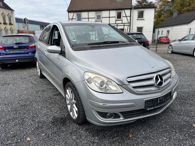 Silber Gebraucht 2006 Mercedes B200 Van / Kleinbus | 3.199 € (Etwas zu teuer) - Bild 1/4