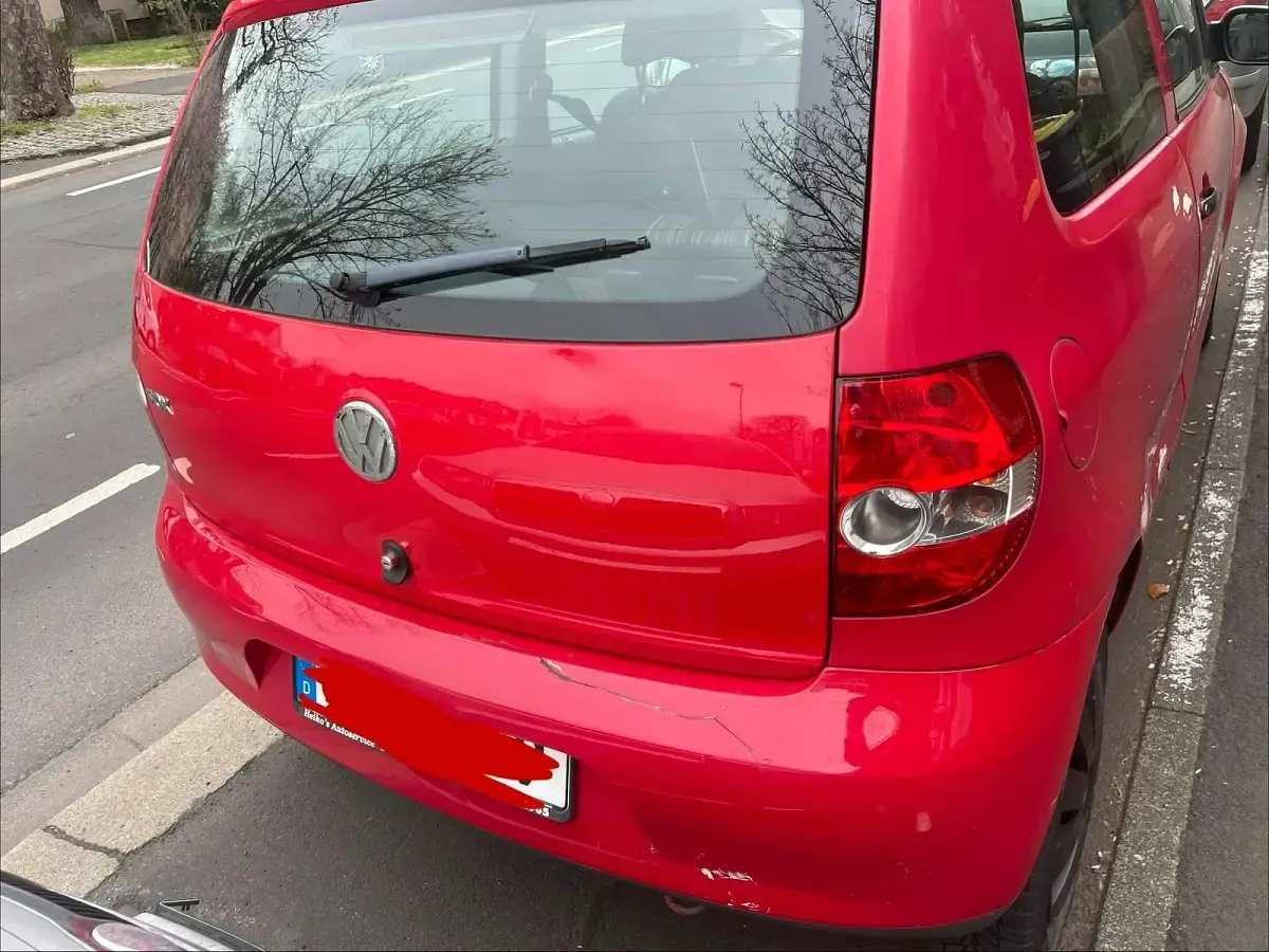 Usado VW Fox 55 CV (40 kW) 2008 Rojo Utilitario