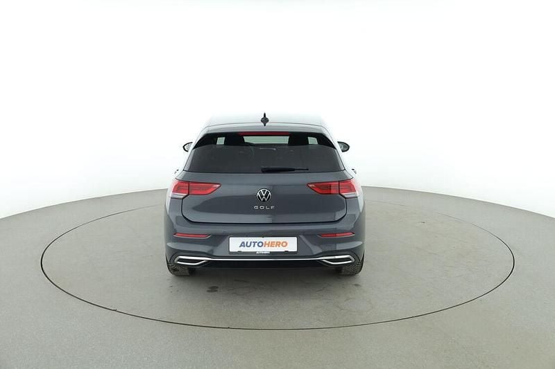Gebraucht VW Golf VIII Active 150 PS (110 kW) 2023 Grau Limousine