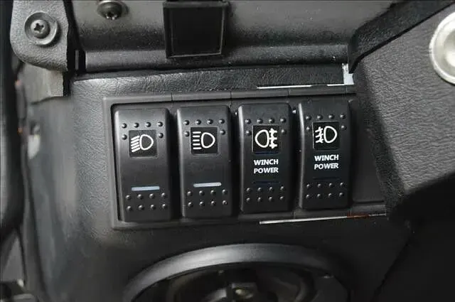 Gebraucht Land Rover Defender 122 PS (89 kW) 2005 Weiß Kombi