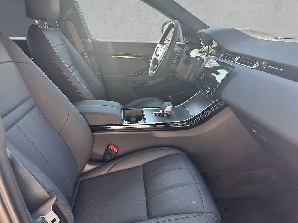 Gebraucht Land Rover Range Rover evoque S 204 PS (150 kW) 2025 Arroios grey SUV