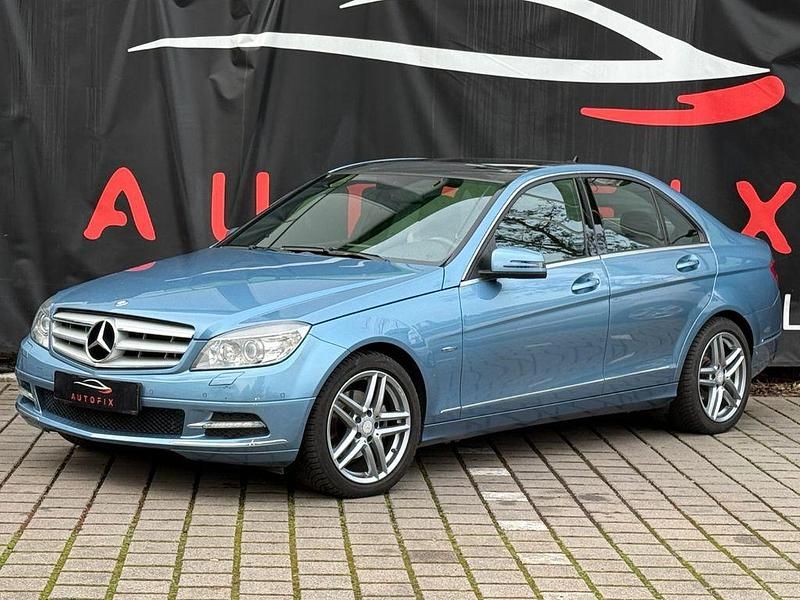 Gebraucht Mercedes C250 204 PS (150 kW) 2011 Blau Limousine