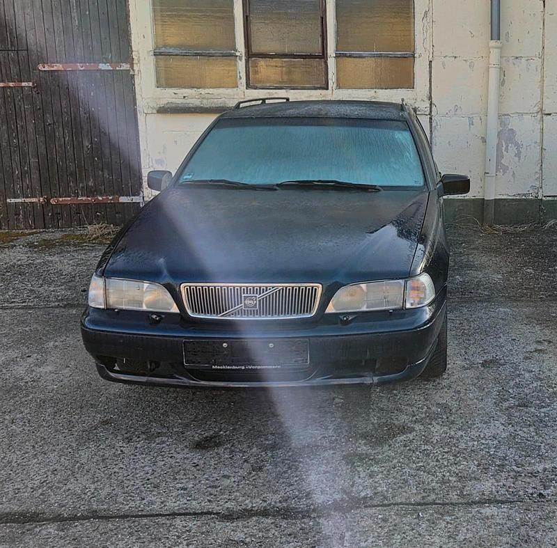 Gebraucht Volvo V70 144 PS (105 kW) 1998 Andere farben Kombi