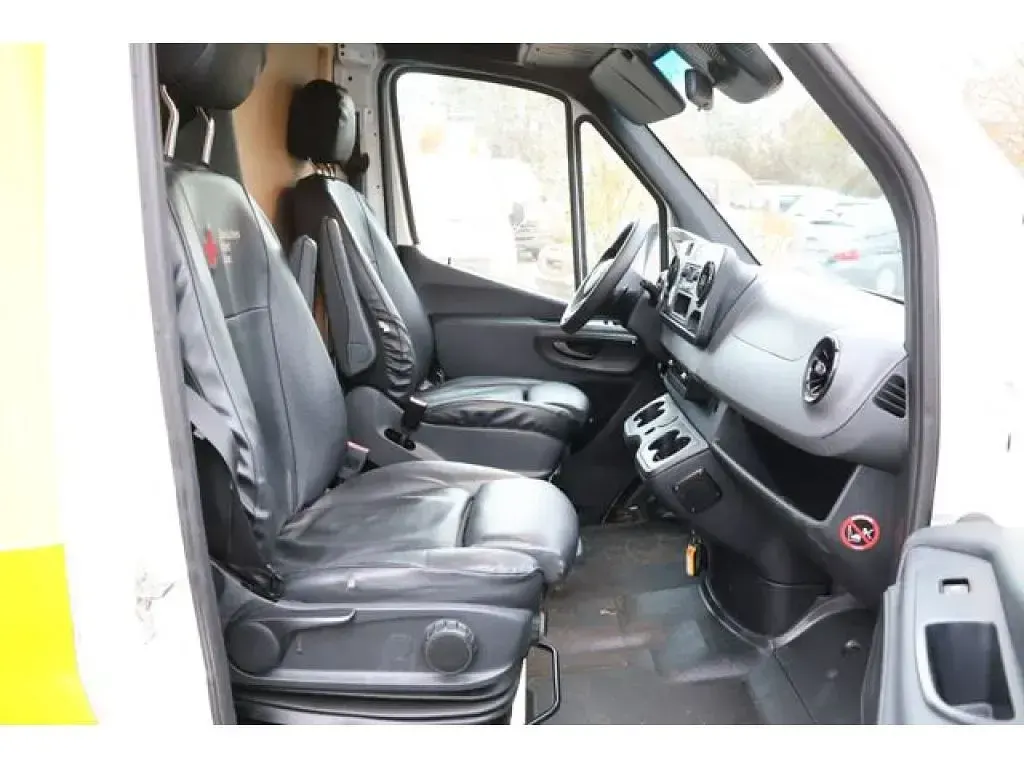 Gebraucht Mercedes Sprinter 163 PS (119 kW) 2020 Reinweiß Van