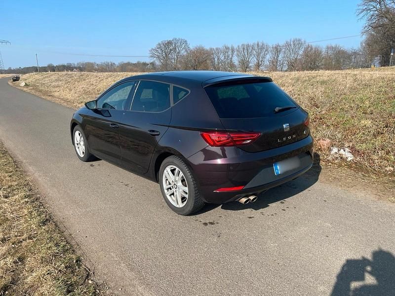 Gebraucht Seat Leon FR 150 PS (110 kW) 2018 Violet Kombi