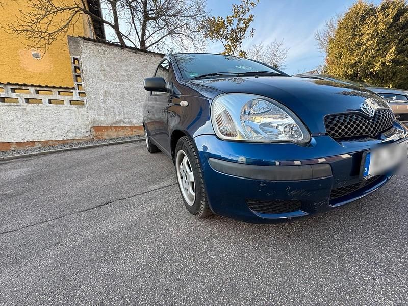 Gebraucht Toyota Yaris 65 PS (47 kW) 2004 Blau