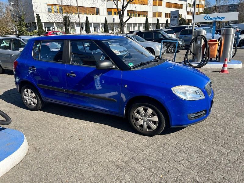 Second-hand Skoda Fabia 60 CP (44 kW) 2009 Albastru Berlinǎ