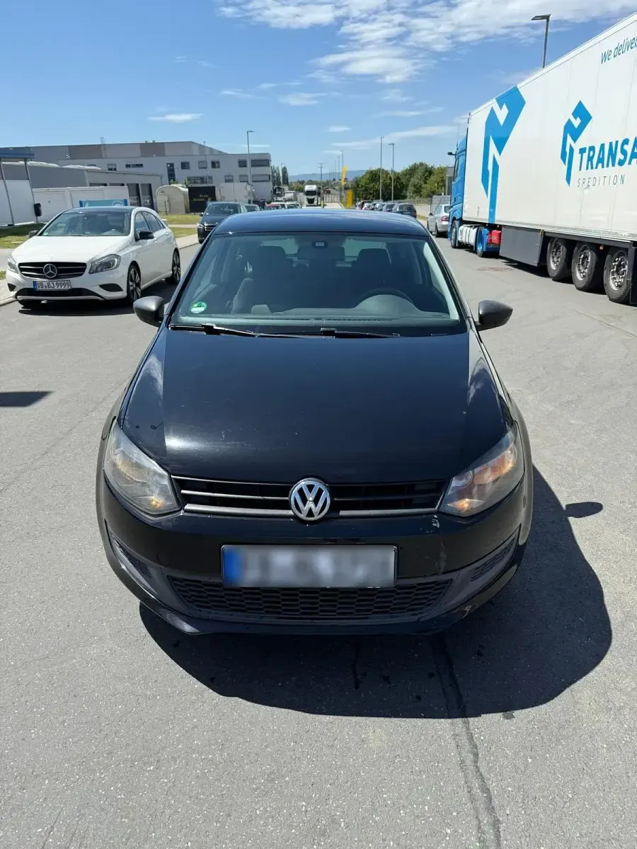Gebraucht VW Polo 60 PS (44 kW) 2010 Schwarz Kleinwagen