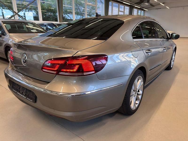 Second-hand VW CC 160 CP (117 kW) 2012 Maro Berlinǎ