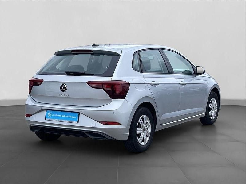 Gebraucht VW Polo Basis 80 PS (58 kW) 2022 Silber Kleinwagen