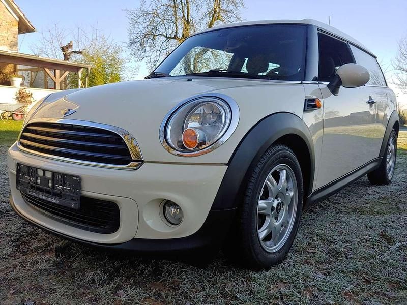 Pepper white Gebraucht 2013 Mini Clubvan Kombi | 3.558 € - Bild 1/4