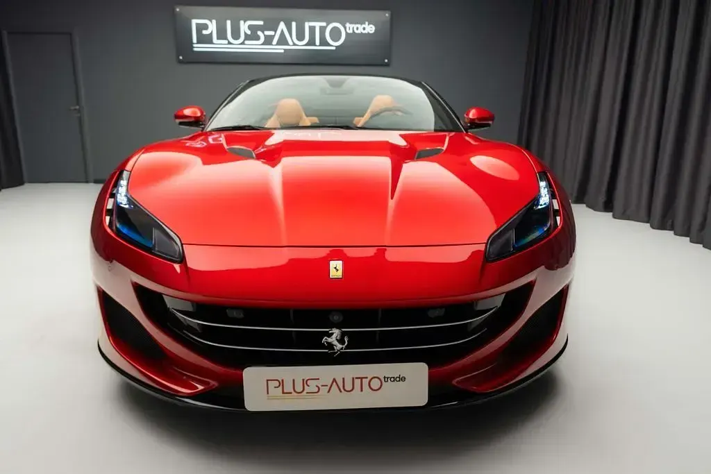 Gebraucht Ferrari Portofino 600 PS (441 kW) 2019 Rot Cabrio