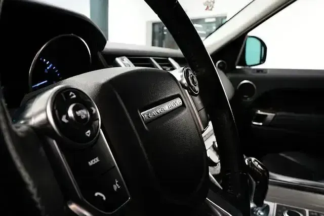 Gebraucht Land Rover Range Rover HSE 258 PS (189 kW) 2015 Grau SUV