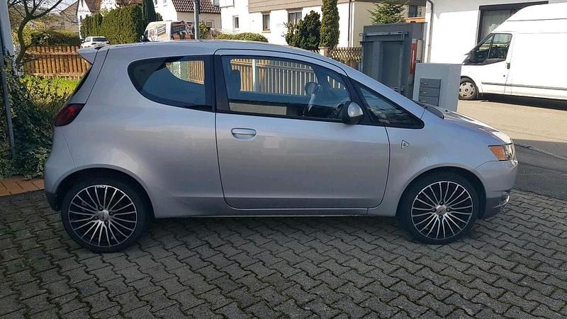 Gebraucht Mitsubishi Colt 95 PS (69 kW) 2012 Silber Kleinwagen