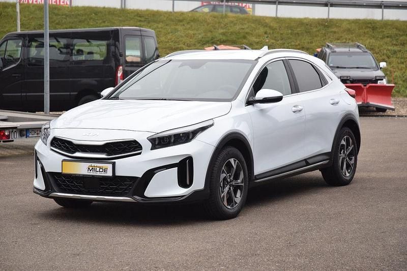 Neu Kia XCeed 150 PS (110 kW) 2025 Weiß SUV