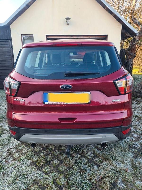 Gebraucht Ford Kuga Titanium 150 PS (110 kW) 2018 Rot SUV