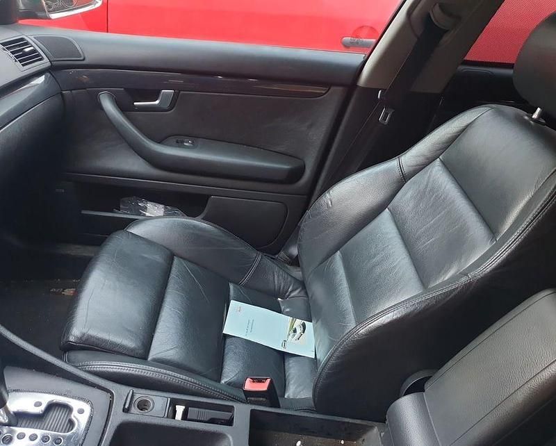 Second-hand Audi A4 Performance 220 CP (161 kW) 2003 Negru Break