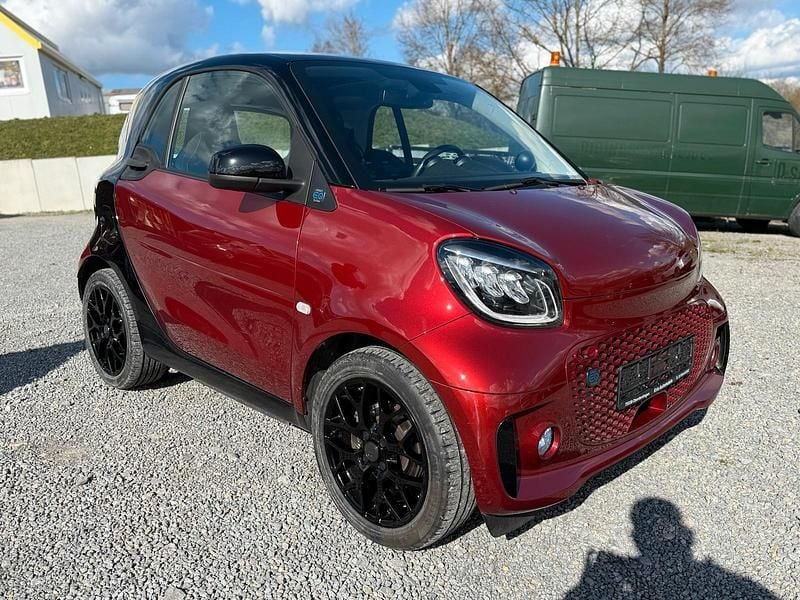 Gebraucht Smart ForTwo Coupé 60 kW (82 PS) 2022 Tridion sicherheitszelle black Coupé