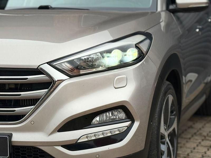Gebraucht Hyundai Tucson Premium 185 PS (136 kW) 2015 Weiß SUV
