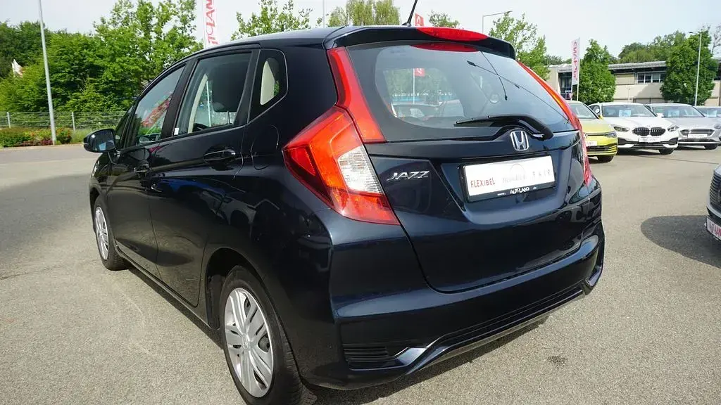 Gebraucht Honda Jazz Trend 102 PS (75 kW) 2019 Midnight blue beam metallic Kleinwagen