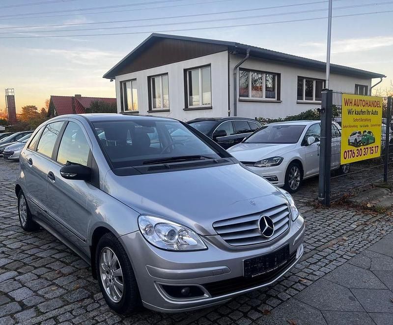 Silber Gebraucht 2006 Mercedes B150 Van / Kleinbus | 5.999 € (Guter Preis) - Bild 1/4