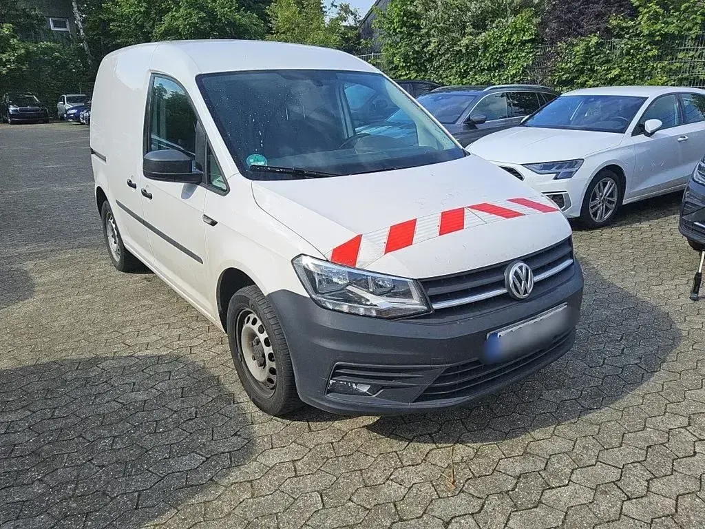 Gebraucht VW Caddy Trendline 102 PS (75 kW) 2020 Weiß Van / Kleinbus