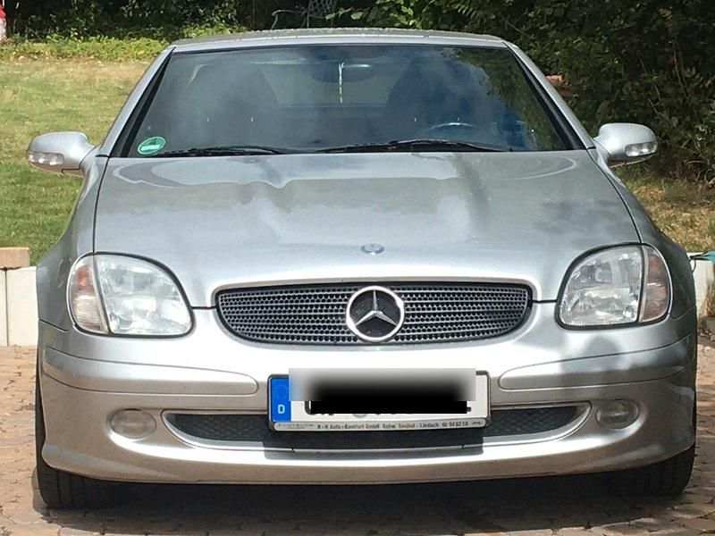 Silber Gebraucht 2003 Mercedes SLK230 Cabrio | 4.795 € (Fairer Preis) - Bild 1/4