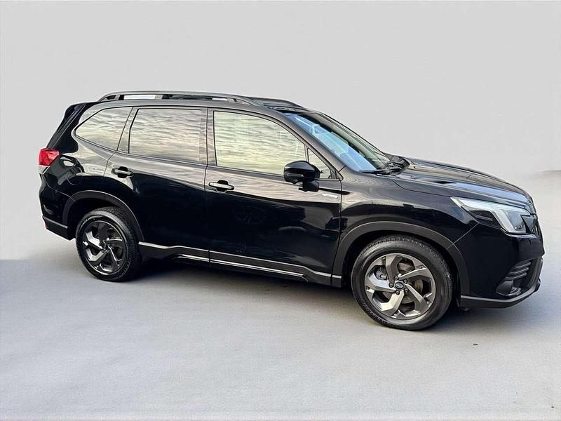 Gebraucht Subaru Forester Platinum 150 PS (110 kW) 2024 Crystal black silica SUV
