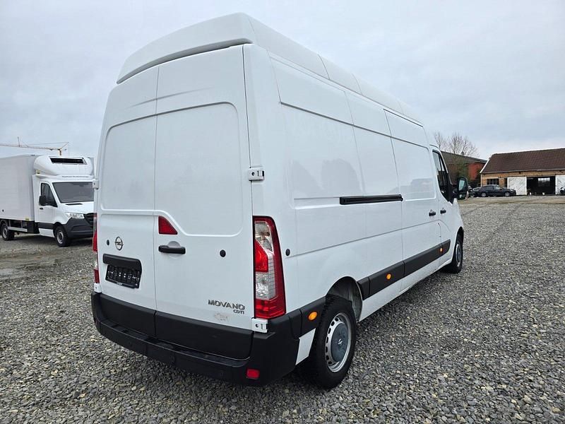 Gebraucht Opel Movano 131 PS (96 kW) 2018 Weiß Van / Kleinbus