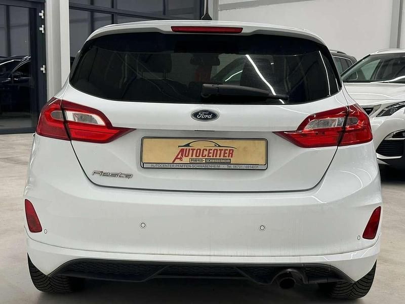 Gebraucht Ford Fiesta ST-Line 140 PS (102 kW) 2018 Frozen white Kleinwagen