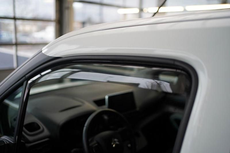 Gebraucht Citroën Berlingo PureTech 131 PS (96 kW) 2021 Weiß Van / Kleinbus