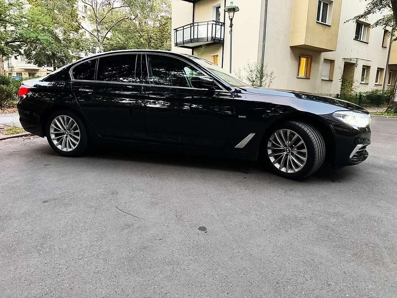 Gebraucht BMW 520 Efficient Dynamics 190 PS (139 kW) 2018 Schwarz Limousine