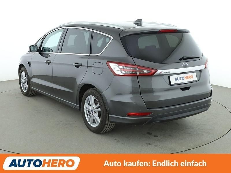 Gebraucht Ford S-MAX Titanium 165 PS (121 kW) 2020 Grau Van / Kleinbus