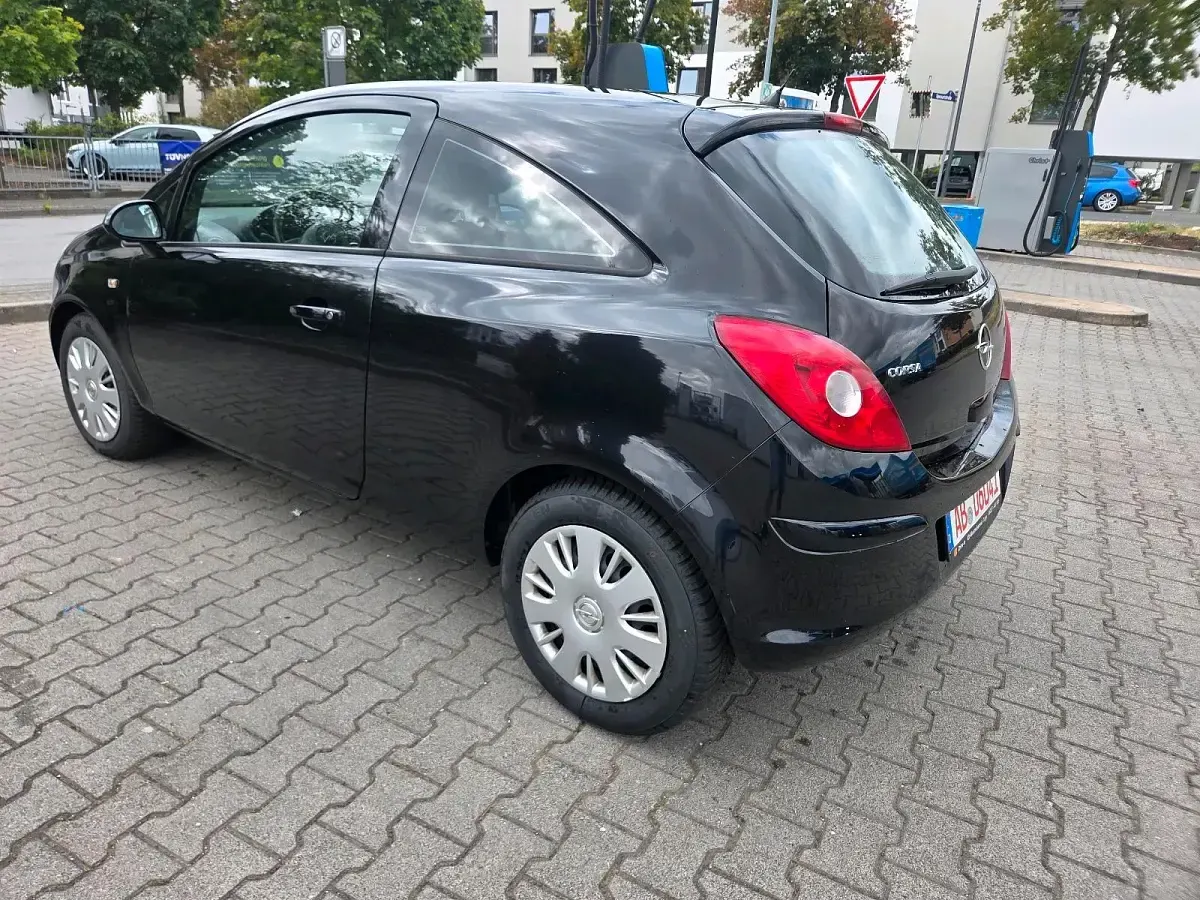 Gebraucht Opel Corsa 80 PS (58 kW) 2009 Schwarz Kleinwagen