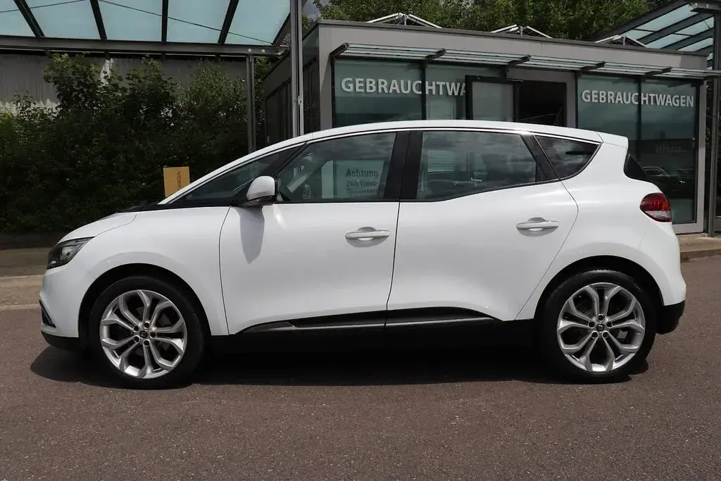 Gebraucht Renault Scenic E-Tech Experience 116 PS (85 kW) 2018 Gletscherweiss Van / Kleinbus