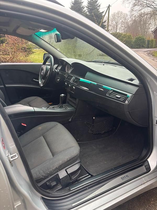 Second-hand BMW 525 177 CP (130 kW) 2005 Argintiu Break