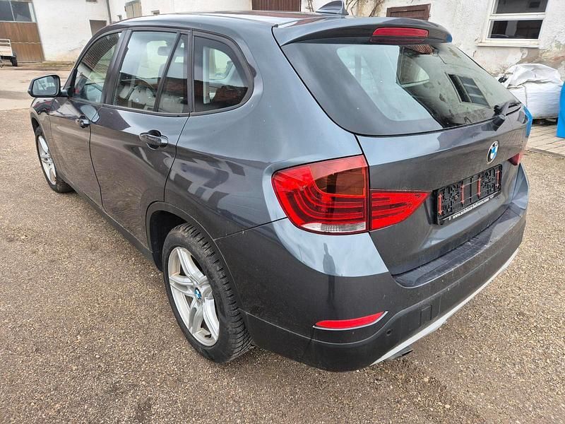 Gebraucht BMW X1 143 PS (105 kW) 2012 Grau SUV