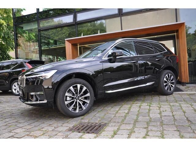 Gebraucht Volvo XC60 Plus 197 PS (144 kW) 2022 Schwarz SUV