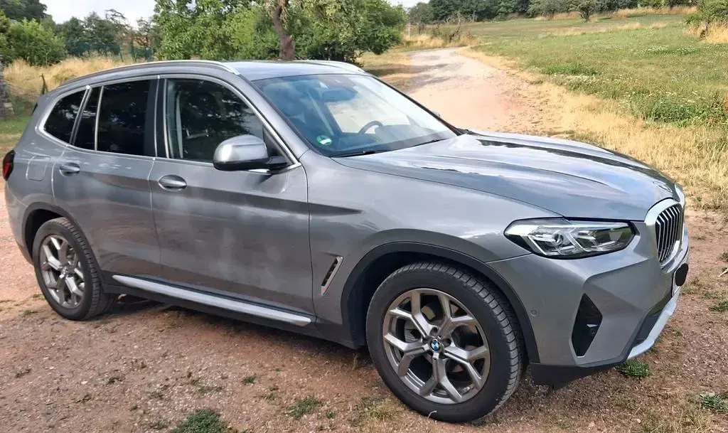 Gebraucht BMW X3 Sport Line 184 PS (135 kW) 2022 Grau SUV