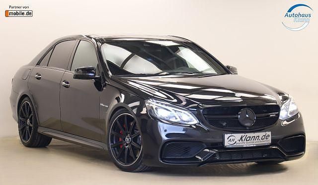 Schwarz Gebraucht 2014 Mercedes E63S AMG AMG Limousine | 47.999 € - Bild 1/4